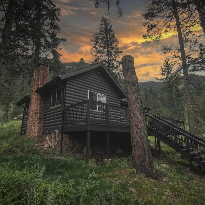 Secluded Mountain Cabin: Hot Tub & Large Deck